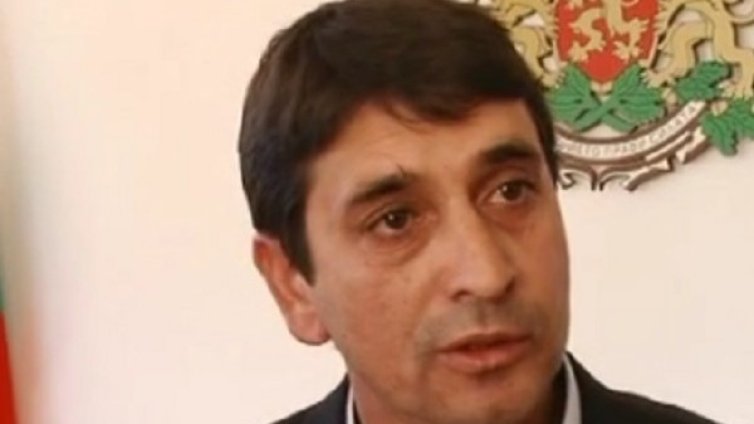 Обвинен за сводничество в Испания пак стана кмет у нас