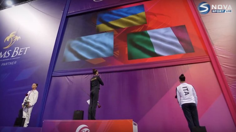 Рускиня обърна гръб на флага на Украйна на световното по художествена гимнастика ВИДЕО