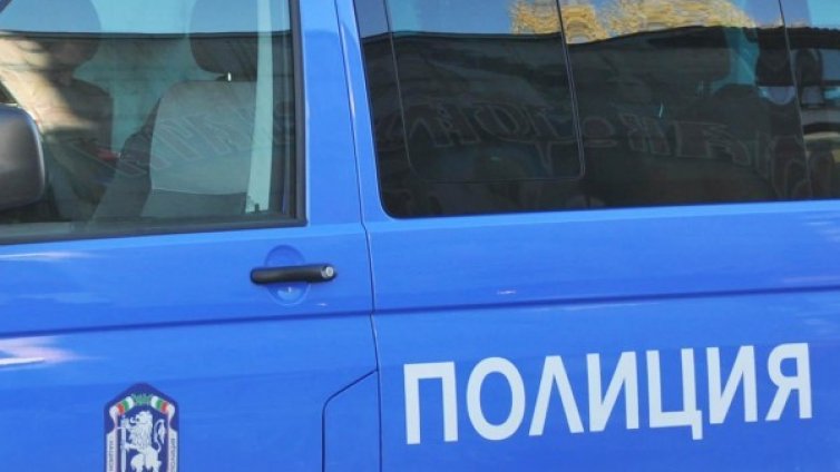 Арестуваха мъж, блудствал с 12-годишно момче в Шумен