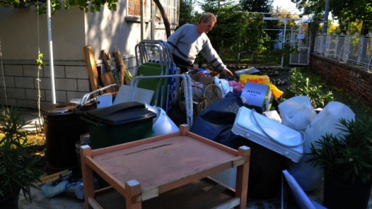 След потопа в Бургаско: Изплащат 325 лв. на пострадалите