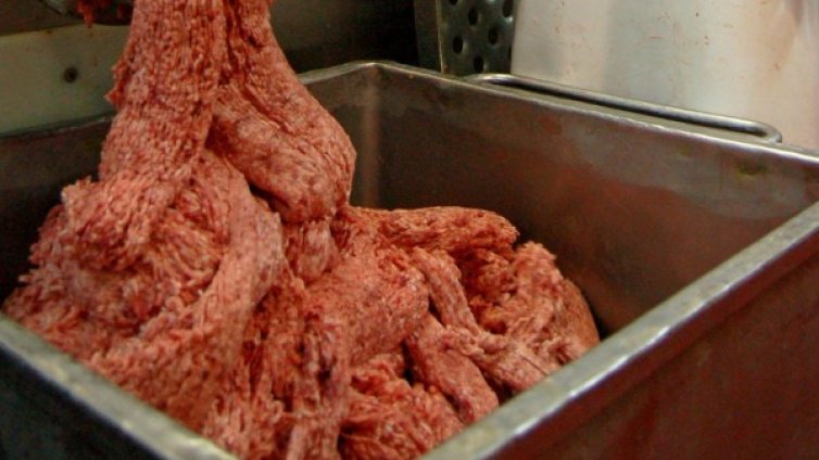 Спряха от продажба близо 13 тона негодно месо 