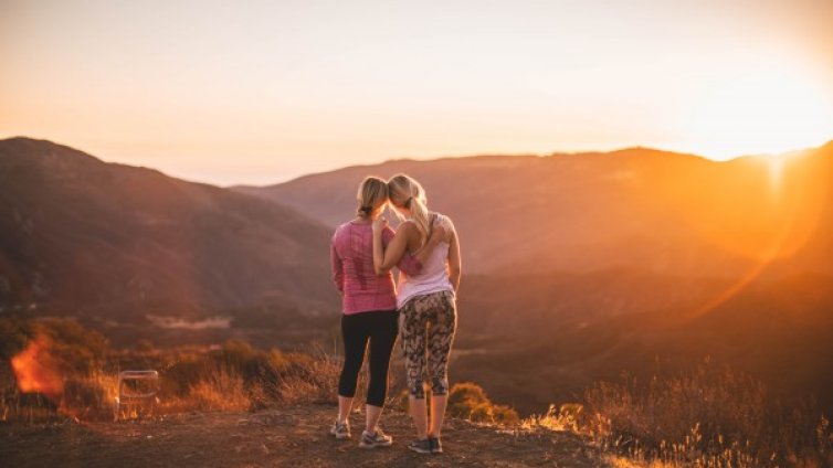 Само за майки и техните пораснали дъщери! 