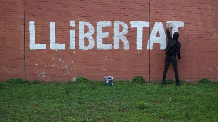 Демонстранти в Каталуния блокират магистрали и жп линии