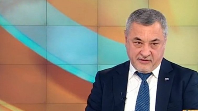 Валери Симеонов съзря: Политиката ни е на ниско ниво!
