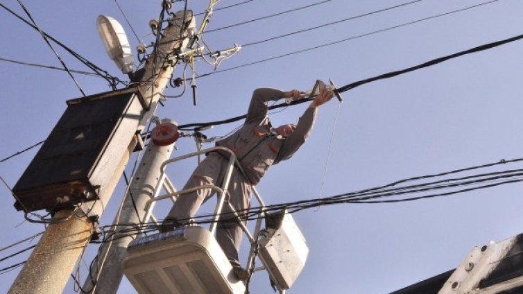 Заради скъсани кабели десетки софиянци без ток
