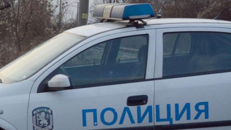 Череп зад бензиностанция, но без други човешки останки 