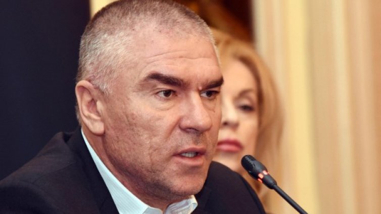 "Воля" няма да влизат в НС заради... "дебили" на Иво Христов