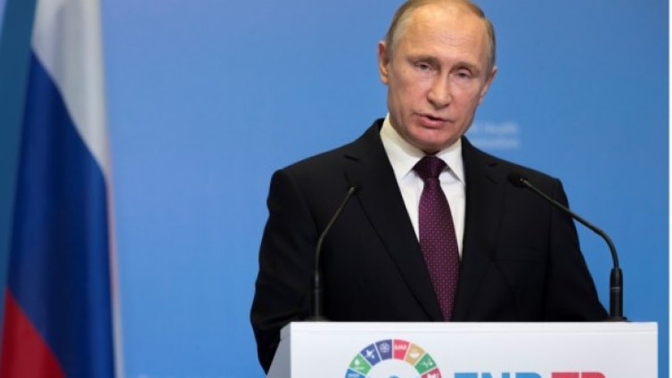 Телефонни терористи плашили Путин с бомба