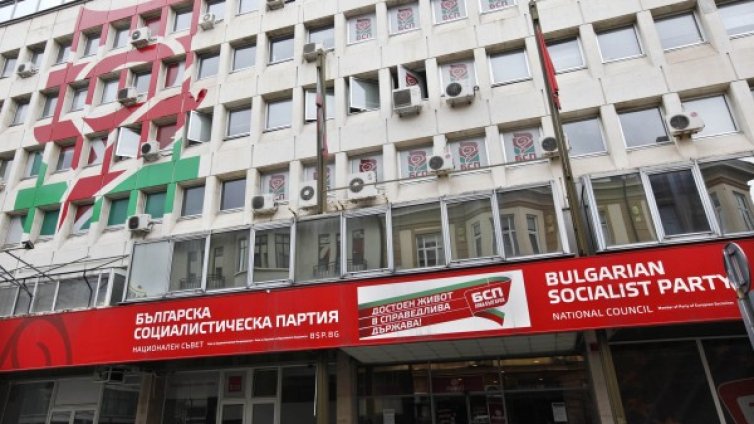 Стефан Данаилов за Караянчева: Тя е доста остра булка