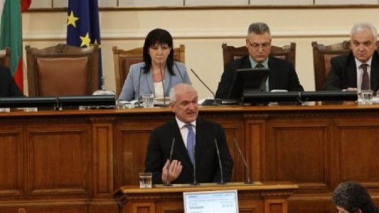 Главчев не е жертва. Никой не е женен за поста си!