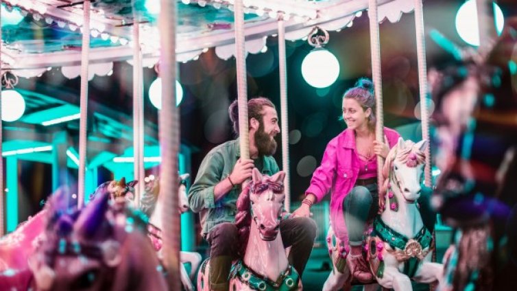 Какво не трябва да споделяте с партньора си?