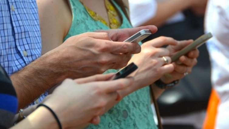 Изкуственият интелект в джоба. Смартфоните на бъдещето!