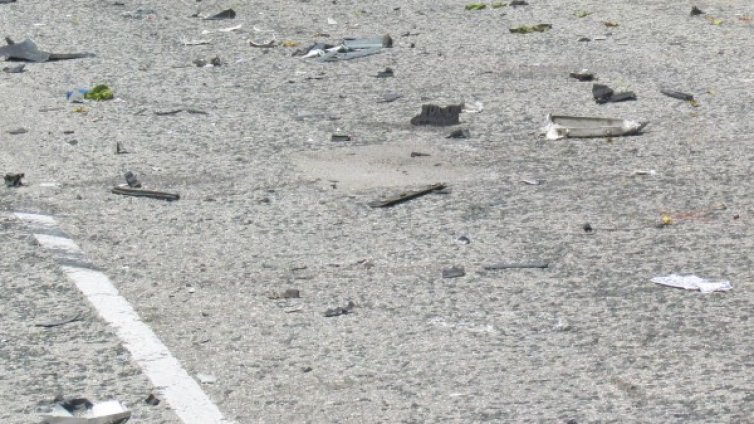 Пиян в насрещното: Удари четири коли и автобус