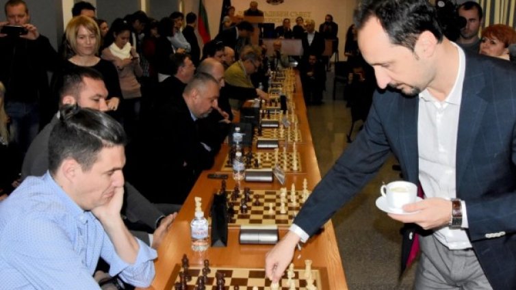 Съдът обяви Веселин Топалов за общодържавно издирване