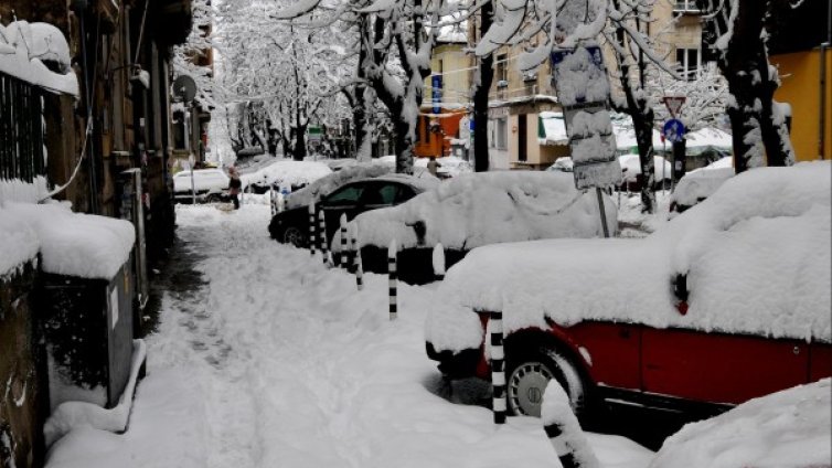 Общината алармира: Глоба до 5 000 за непочистени тротоари