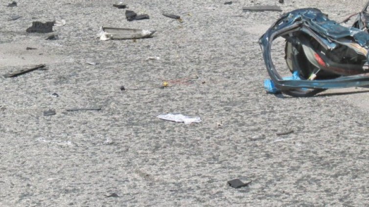 Жена загина в тежка катастрофа, детето й е ранено