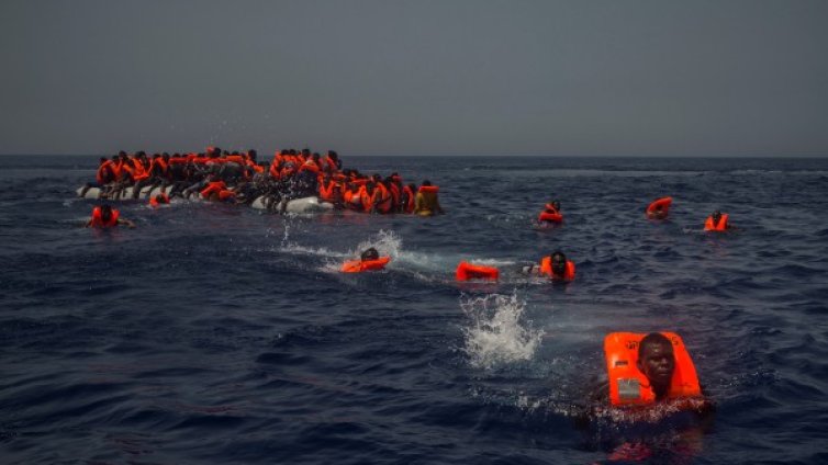 Брюксел прави спецотряд да събира мигранти в Либия