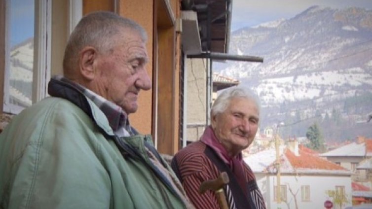 Любовта, без която не можем: Цели 73 години &ndash; дядо Павел и баба Лалка!