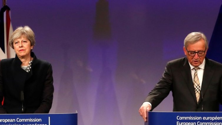 След 4 часа разговори: Юнкер и Мей без съгласие за Brexit