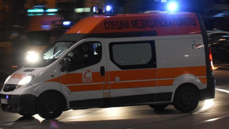 Мъж пострада при ремонт на военен вертолет