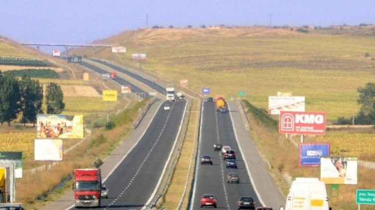 Държавата строи по 500 метра аутобани на ден догодина