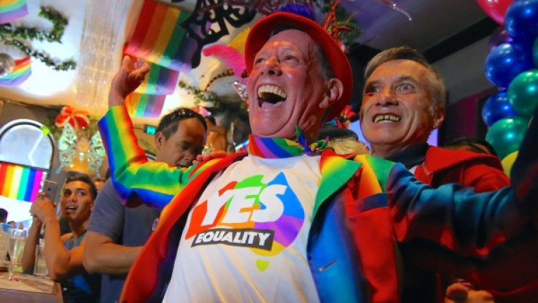 И Австралия реши: Еднополовите бракове са законни