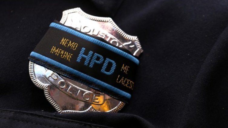 Арестуваха младеж от Хюстън за информация как се правят бомби