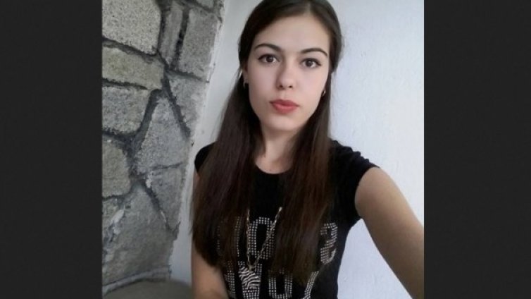 Белица три дни в траур! Днес погребват Фатиме