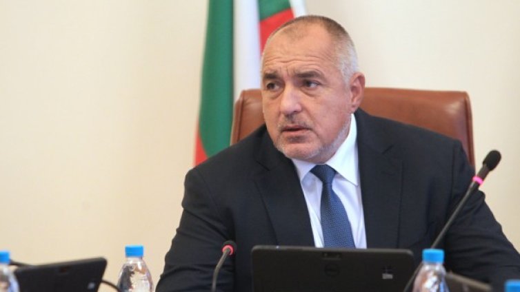 Борисов: Купуваме техника, а пари за ремонт?! Летят 4 "Кугър"-а от 12!