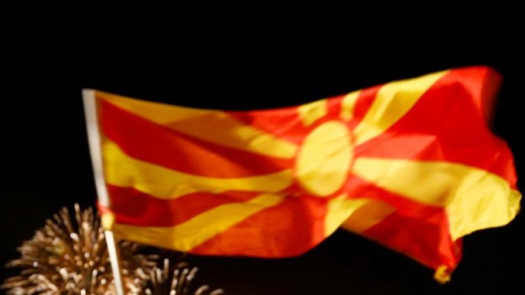 Пътят на "Нова Македония" &ndash; има ли светлина в тунела?