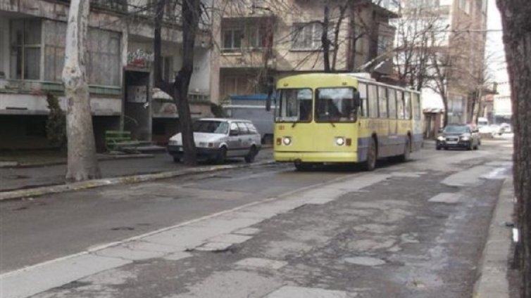 Водач на тролей &ndash; в ареста! Менте билети продавал