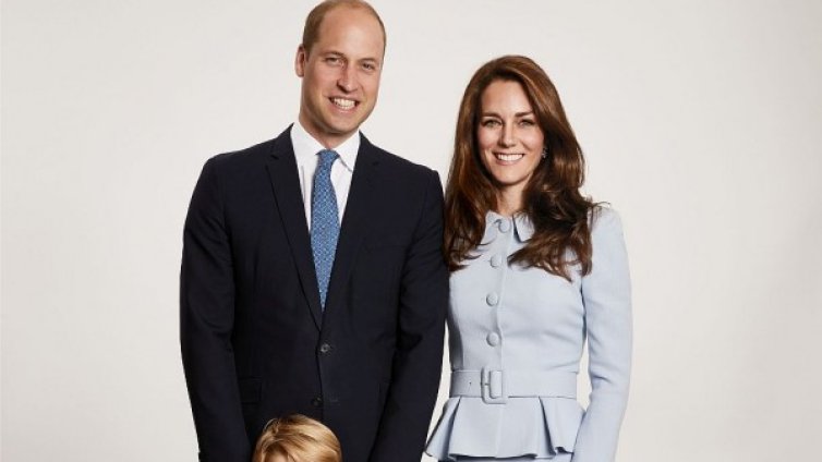 Коледната картичка на Уилям и Кейт