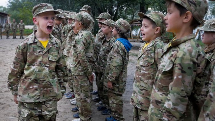 Мините осакатяват, убиват... 220 000 украинчета са застрашени!