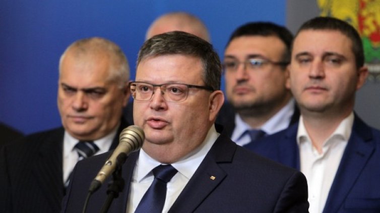 Покушението срещу данъчния &ndash; изстрел срещу държавата!