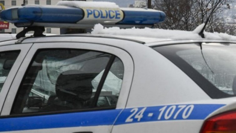 Закъсал украинец открадна 420 лв. от кафе-автомати