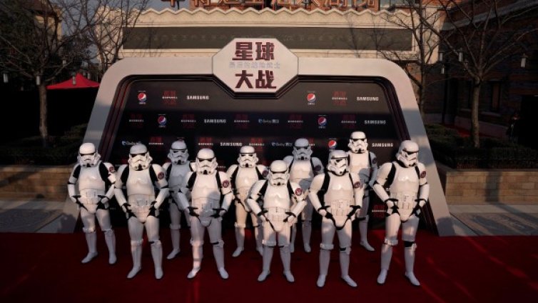 "Последните джедаи" събраха $100 милиона по Коледа