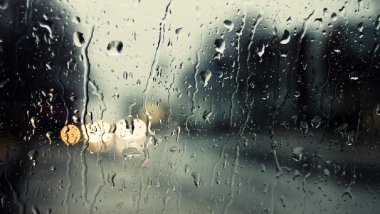Дъждовен, но топъл четвъртък с температури до 18°C 