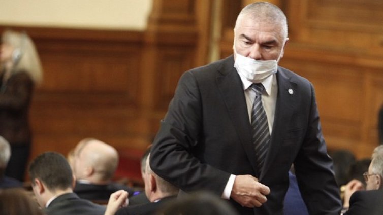 Квалификации, извинения, обяснения... Какво ни казаха политиците?