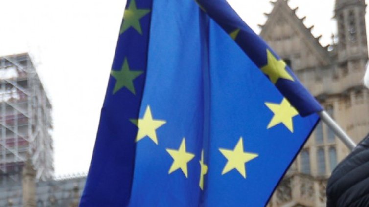 Brexit и кризи &ndash; рано ли е да се вещае краят на ЕС?