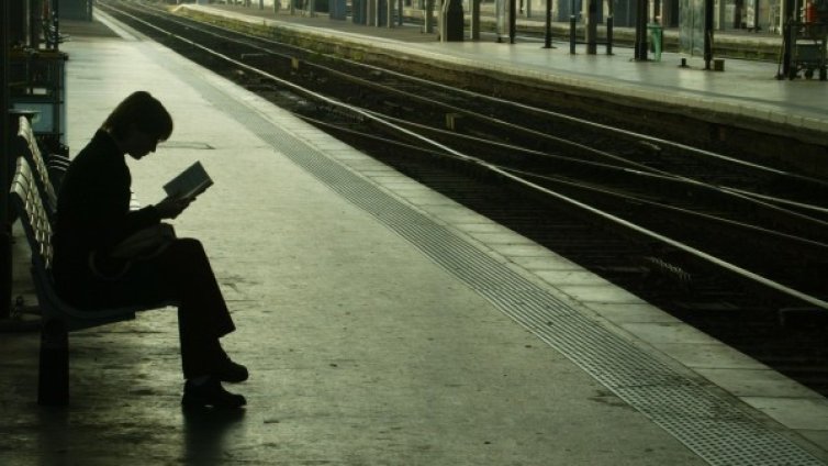 Автомат за приказки: Бутон &ndash; пътуваш и четеш