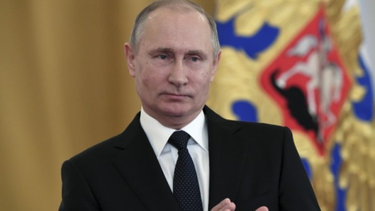 NYTimes: Русия отслабва демокрацията в България, тегли я към Путин