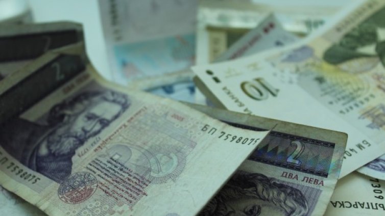 Двама шуменци дали общо 2685 лв. на ало апаши