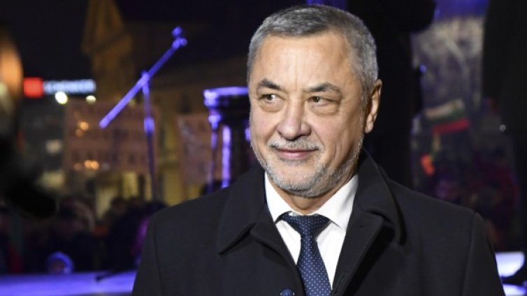 Вицето Симеонов срещу парите за МВР: Рекет е...