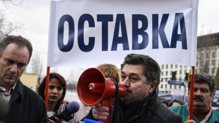 Уволниха водача на протестите в "Пирогов" &ndash; доц. Сопотенски