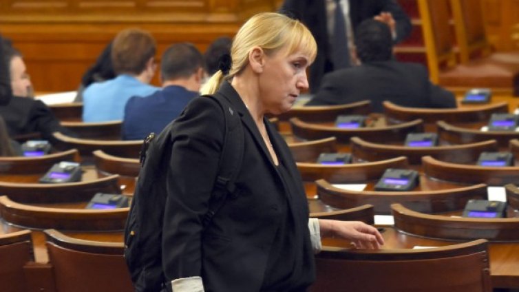 Йончева не работила за служби, нито свои, нито чужди