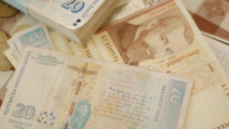 Ало, зам.-министър се обажда! Дайте пари за дарение!