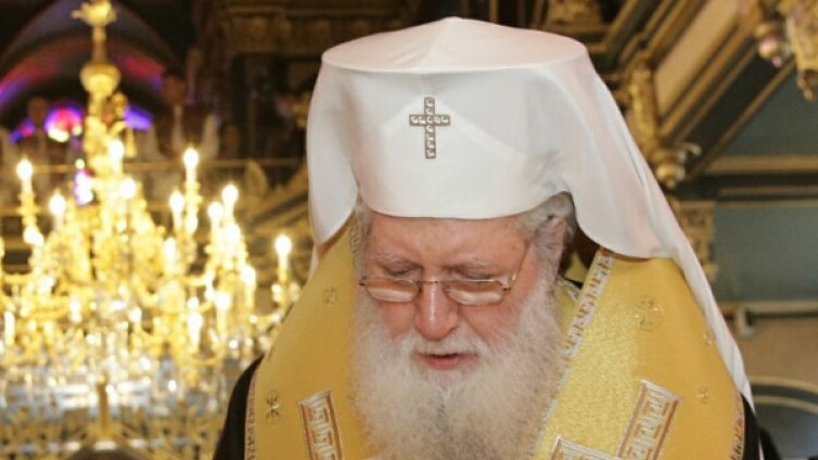 Отбелязват имения ден на патриарх Неофит