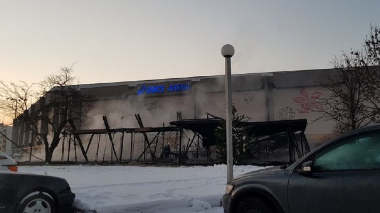 Заведение пламна до зала "Фестивална" в София