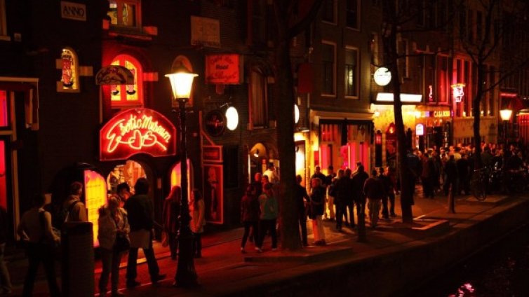 Проститутки: Благодарим ти, интернет!