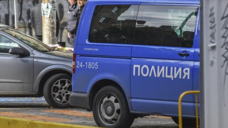 Измамник ужили старец с 4160 лева. Уж купувал ракия!